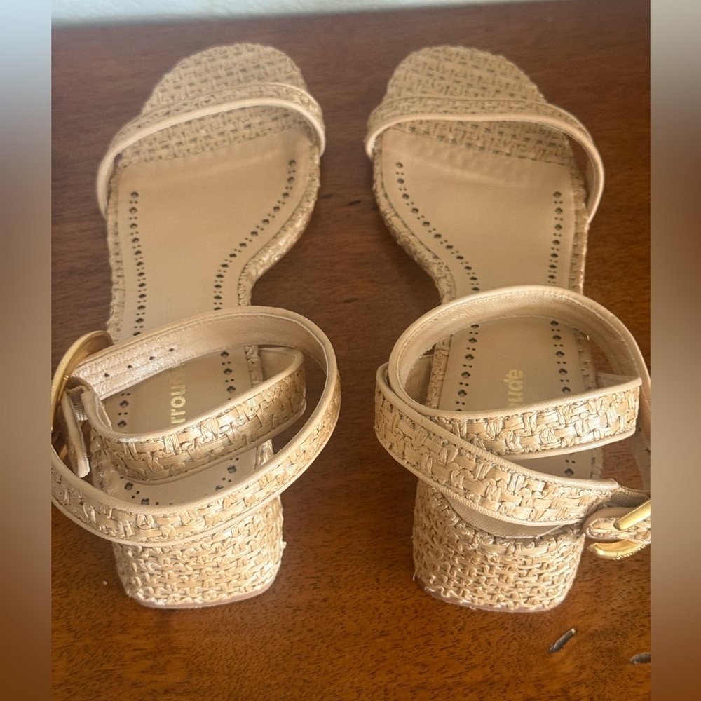 LARROUDE Sandals like NEW - Picture 6 of 9